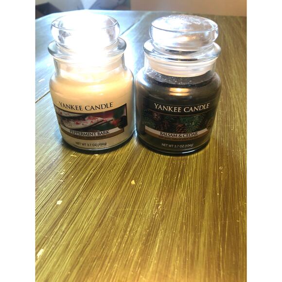 Yankee Candle NEW Peppermint Bark and Balsam & Cedar 3.7oz. Candles - Picture 1 of 5
